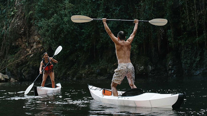 Oru Kayak zwei Kanuten auf dem Wasser