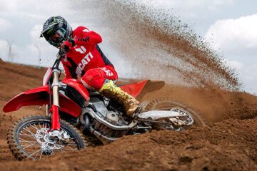 Erstes Ducati Motocross Bike Desmo450 MX
