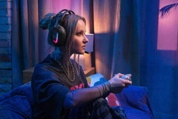 Logitech G Astro A20 X Wireless Gaming Headset